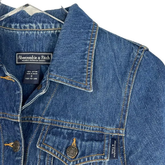 ABERCROMBIE & FITCH Cropped Blue Denim Trucker Jacket Size Small - Picture 2 of 7